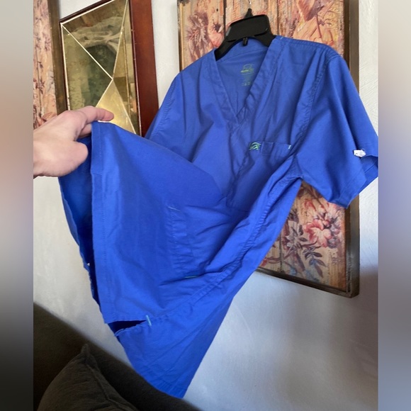 IGUANA MED SCRUB TOP STRETCH BLUE SCRUBS TOP S IGUANAMED SCRUBS 🦎 - Picture 5 of 15